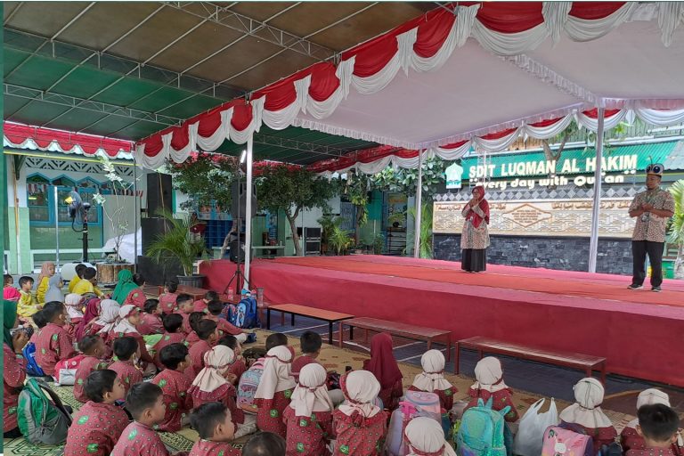 Read more about the article Publikasikan Karya Siswa, Esluha Adakan Expo dan Gelar Karya P5