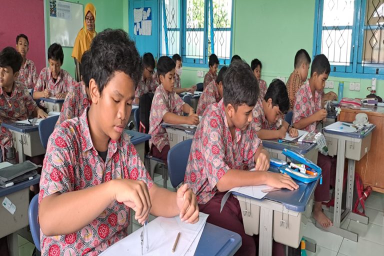 Read more about the article AAJ PRAKTIK SEBAGAI SALAH SATU KRITERIA KELULUSAN