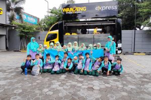 Read more about the article Kunjungan Edukatif ke Waroeng Steak di Jalan Pramuka Membuka Wawasan Baru bagi Peserta Didik