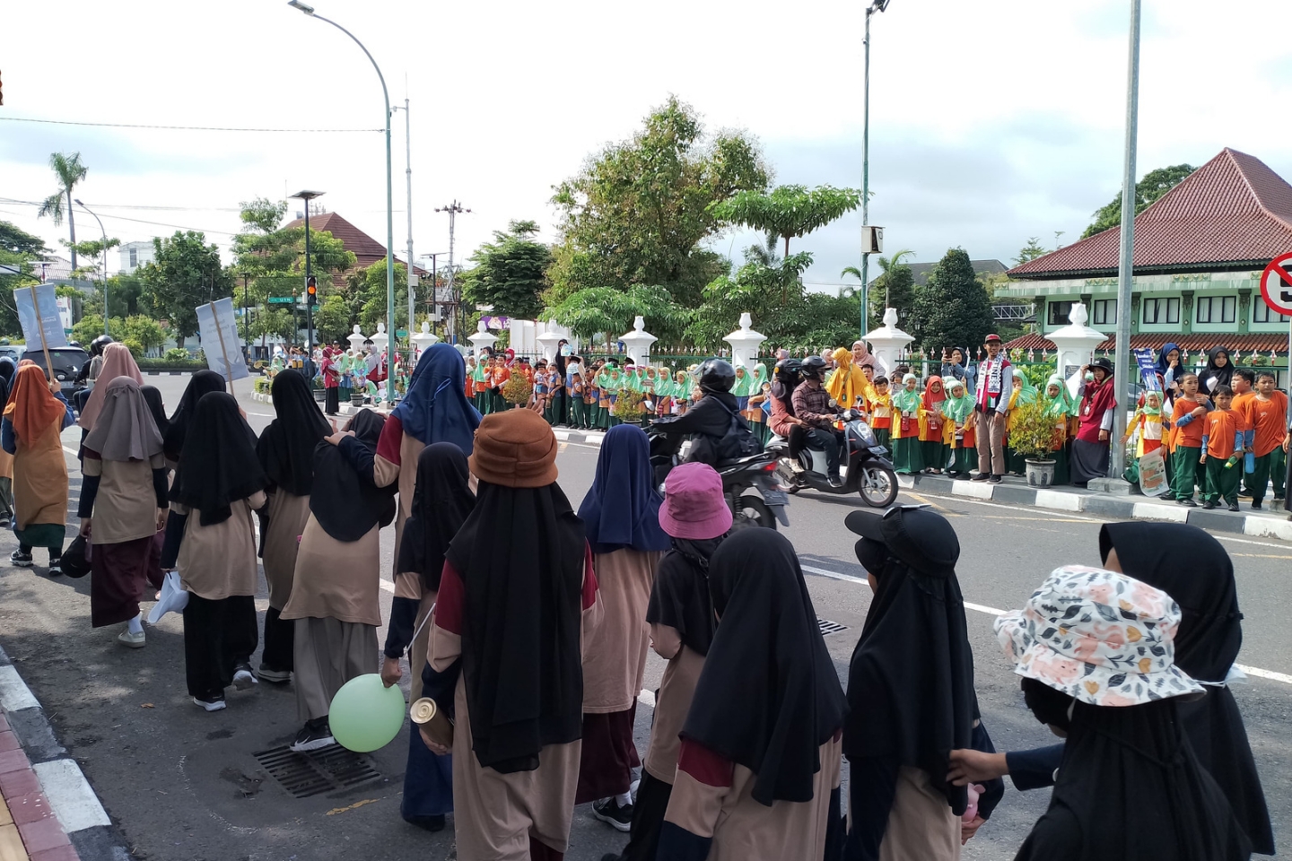 You are currently viewing SEMARAK TARHIB RAMADHAN 1445 H: BERBAGAI KEGIATAN SAMBUT BULAN SUCI RAMADHAN DI SDIT LUQMAN AL HAKIM YOGYAKARTA
