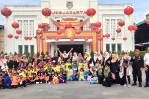 Read more about the article KESERUAN SISWA KELAS 1 SDIT LUQMAN AL HAKIM IKUTI KUNJUNGAN EDUKATIF TOUR DE YIA (YOGYAKARTA INTERNATIONAL AIRPORT)