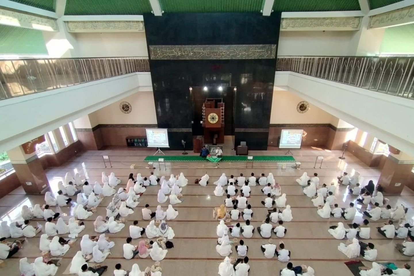 You are currently viewing JELANG ASPD KELAS 6, SDIT LUQMAN AL HAKIM YOGYAKARTA ADAKAN DO’A BERSAMA SUKSES ASPD SD 2024