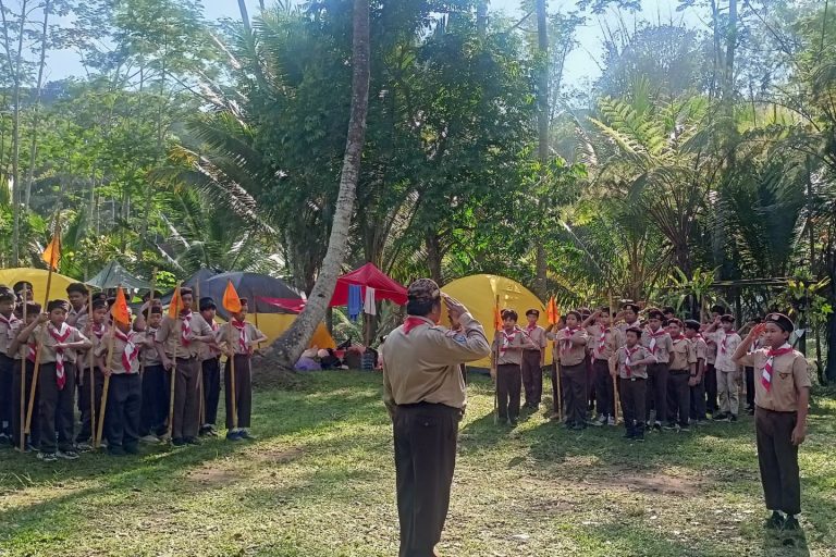 Read more about the article PERKEMAHAN JUM’AT SABTU (PERJUSA) KELAS VI – MEMBANGUN KARAKTER KEMANDIRIAN