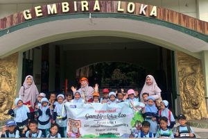 Read more about the article KENALKAN SISWA DENGAN SATWA DAN HABITATNYA, PARALEL KELAS 1 AJAK SISWA KE GEMBIRA LOKA ZOO SAAT KUNJUNGAN EDUKATIF