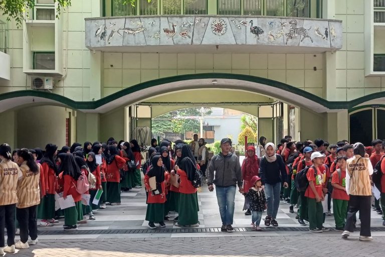 Read more about the article GEMBIRA LOKA ZOO, JADI PILIHAN LOKASI EDUKASI KONSERVASI EX-SITU PADA KUNJUNGAN EDUKATIF PARALEL KELAS VI