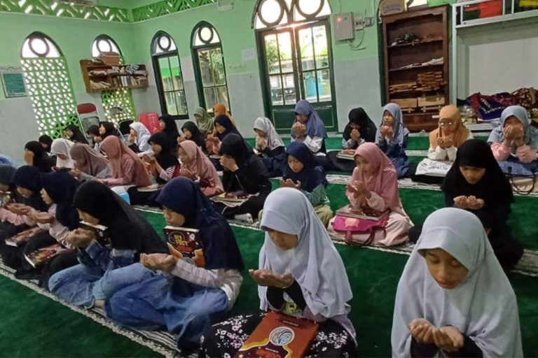 Read more about the article MABIT PARALEL KELAS V SDIT LUQMAN AL HAKIM YOGYAKARTA