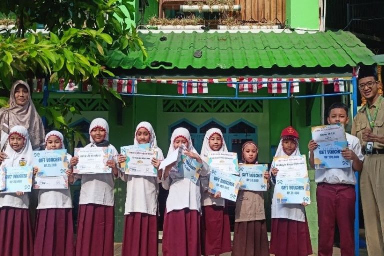 Read more about the article PERAYAAN BULAN BAHASA DAN SASTRA TAHUN 2024 DI SDIT LUQMAN AL HAKIM YOGYAKARTA