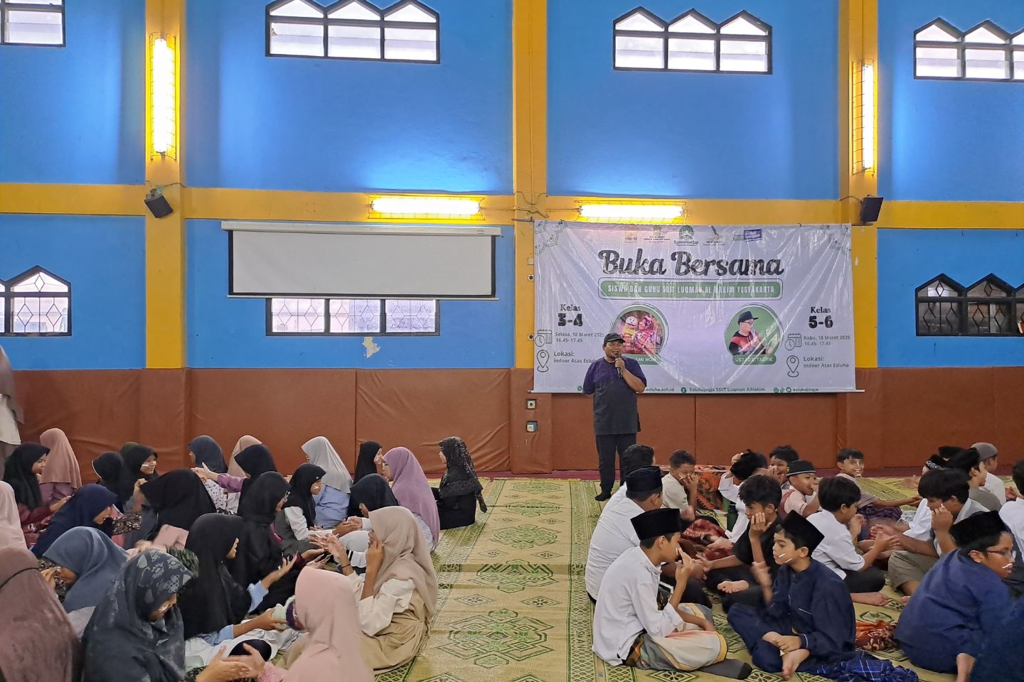 You are currently viewing SPESIAL BUKBER SISWA KELAS V & VI : ESLUHA UNDANG MOTIVATOR UNTUK SAMPAIKAN MOTIVASI “BELAJAR BERBUAT BAIK” DALAM ACARA BUKA PUASA BERSAMA DAN SHOLAT TARAWIH