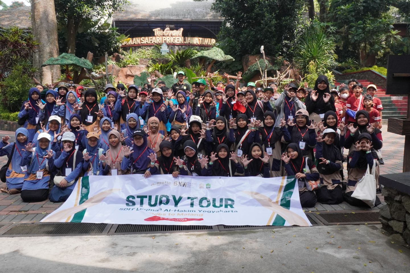 You are currently viewing MALANG, JADI KOTA PILIHAN STUDY TOUR SISWA KELAS V SDIT LUQMAN AL HAKIM YOGYAKARTA