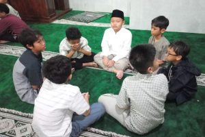 Read more about the article RAIH KEBERKAHAN AL QUR’AN LEWAT KEGIATAN MALAM BINA IMAN DAN TAQWA (MABIT) EKSTRAKURIKULER PESANTREN TAHFIDZ