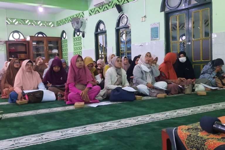 Read more about the article POMG Kelas 6 SDIT Luqman Al Hakim: Sosialisasi Program, Peluncuran Jargon “SO HAPPY”, dan Perkenalan Komite Paralel Baru