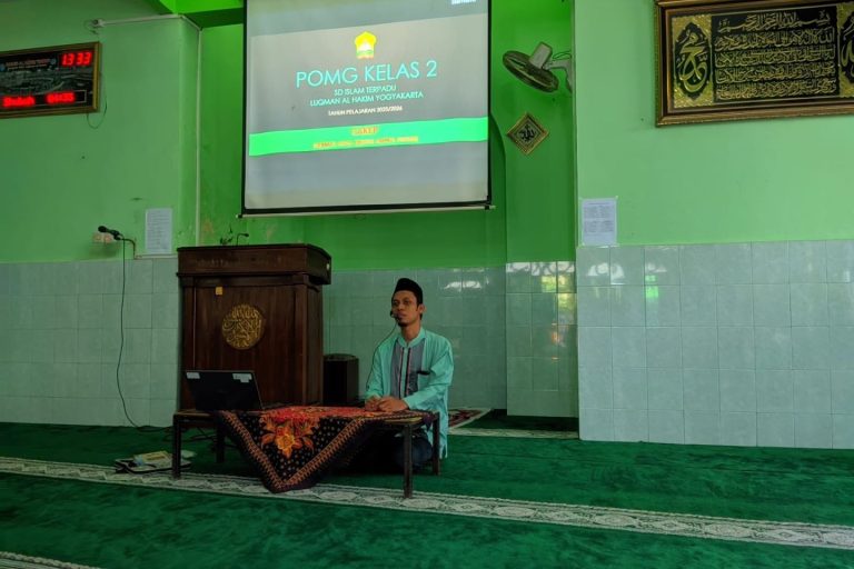 Read more about the article SDIT Luqman Al Hakim Gelar POMG Paralel Kelas 2: Perkuat Sinergi Orang Tua dan Guru dengan Semangat CAKEP