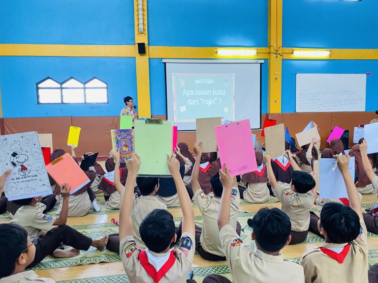 Read more about the article Semarak 81 Tahun Kemerdekaan Republik Indonesia: SDIT Luqman Al Hakim Yogyakarta Gelar Upacara dan Perlombaan Seru