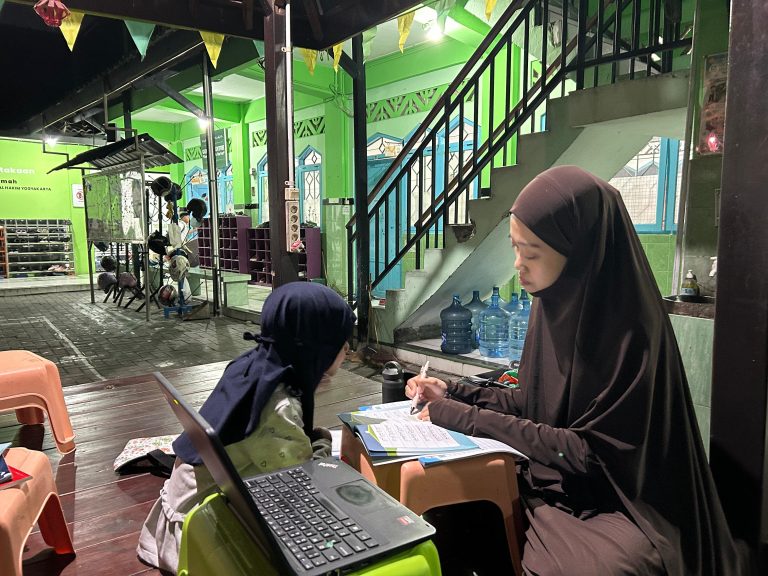 Read more about the article Mabit EQC (Esluha Qur’an Club) Perdana: Bukan Sekadar Bermalam, Mabit Esluha Ajak Murid Kembali Dekat dengan Al Qur’an